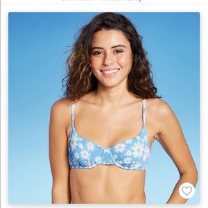 NWT Target Daisy Bikini Top